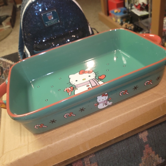 Hello Kitty Green rectangular Baking Dish - Picture 1 of 3